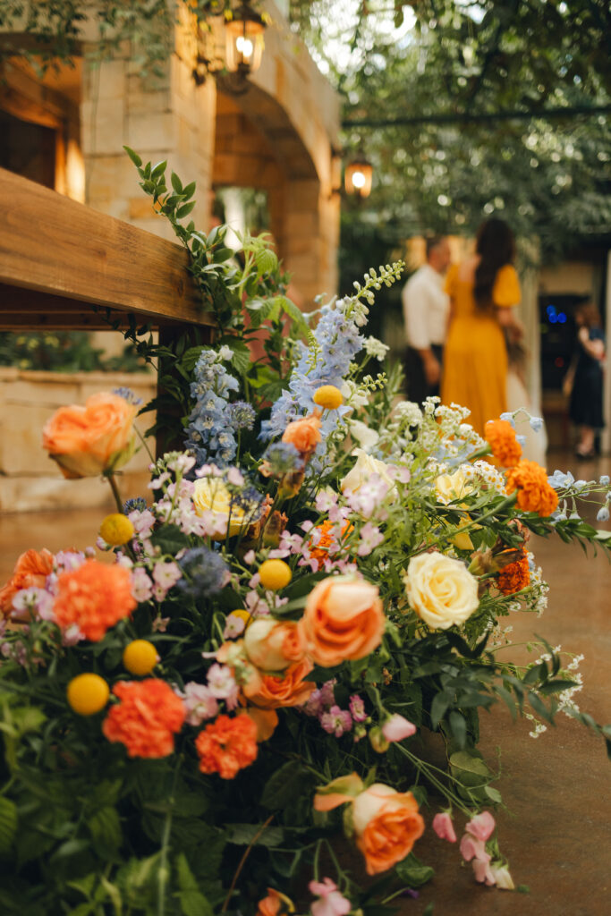 detail shot of wedding flowers
