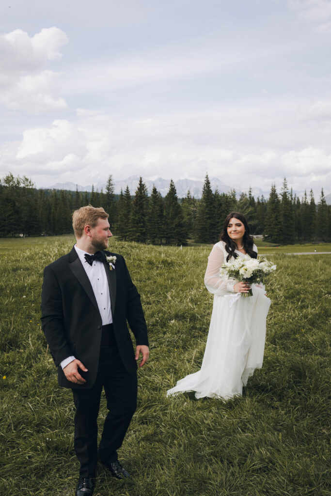 bride and groom mountain bridals
